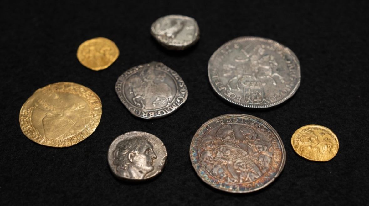 Coins & Collectables